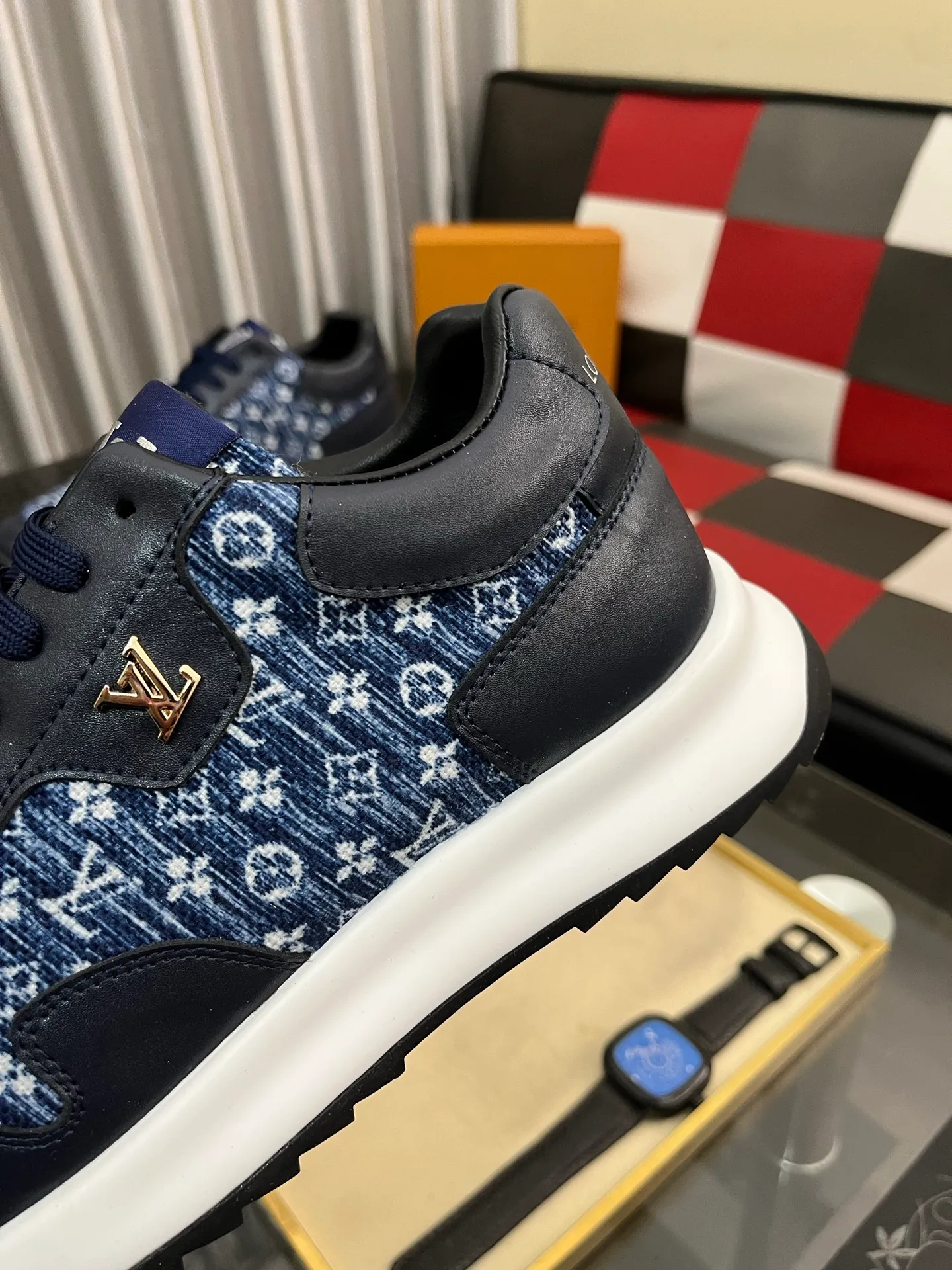 Men's shoes 💰438⌚️⌚️LV Louis Vuitton. The latest fashionable casual shoes are popular in physical stores. New spring and summer comfortable imported custom original cowhide, unique jacquard fabric element design. With sheepskin lining, Lv original bottom, [sun][sun] high-end packaging and high quality💪Details determine the quality, you can enter and exit the counter at will, welcome to compare🇮🇹Number of sizes 38-443️⃣Color options available